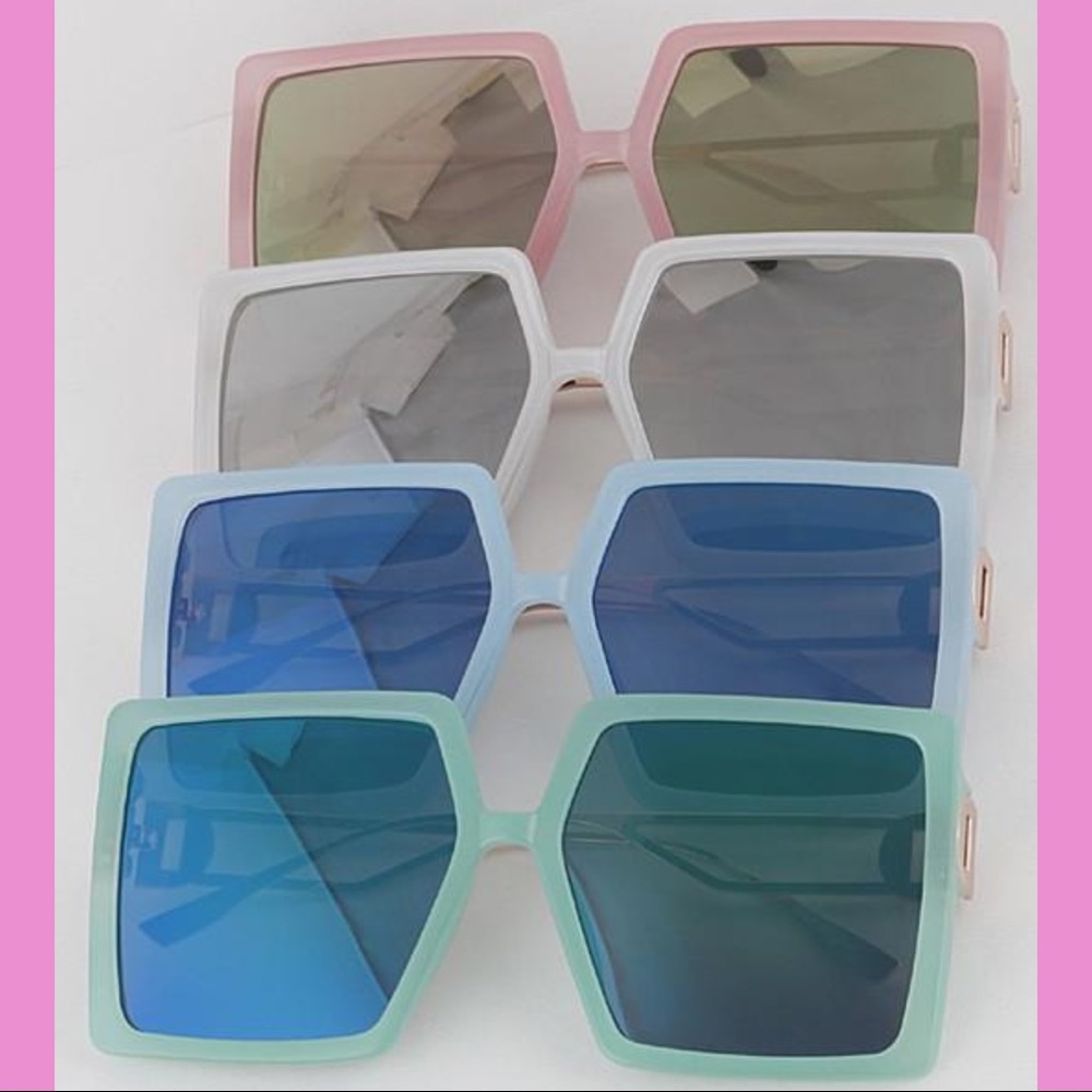 Grey Mirrored Sunglasses
